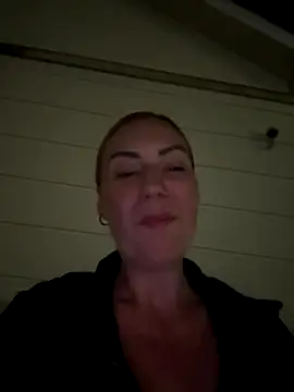 YNA ELLA online show from 10.29.25