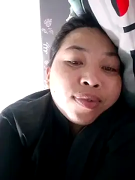 Snapshot of Sweet_fatty18 chatting on 10.21.25 Sweet fatty18 online show from 10.21.25