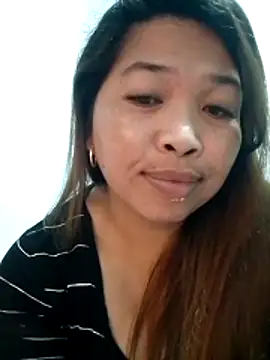 Snapshot of Sweet_fatty18 chatting on 11.17.25 Sweet fatty18 online show from 11.17.25