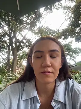 natashaleightt online show from 04.10.26