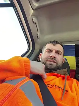 Snapshot of daniel21p chatting on 02.25.25 daniel21p online show from 02.25.25