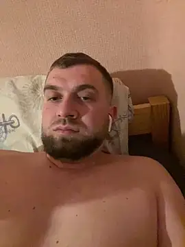 Snapshot of daniel21p chatting on 03.04.25 daniel21p online show from 03.04.25