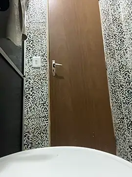 Snapshot of 464a-err chatting on 04.30.26 464a-err online show from 04.30.26