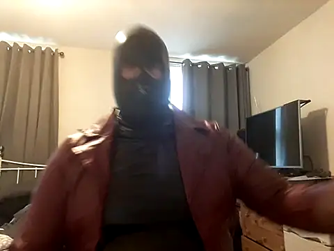 Snapshot of leatherloverman chatting on 10.26.25 leatherloverman online show from 10.26.25