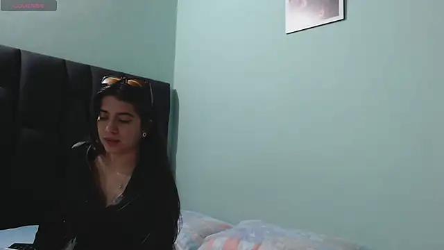 Snapshot of zukim2830 chatting on 10.12.25 zukim2830 online show from 10.12.25