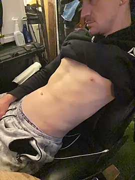 Snapshot of Polaroid_White chatting on 11.03.25 Polaroid White online show from 11.03.25