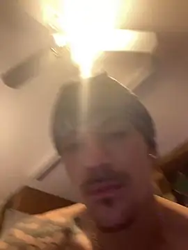 Snapshot of Polaroid_White chatting on 11.03.25 Polaroid White online show from 11.03.25