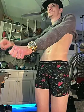 Polaroid White online show from 01.05.26