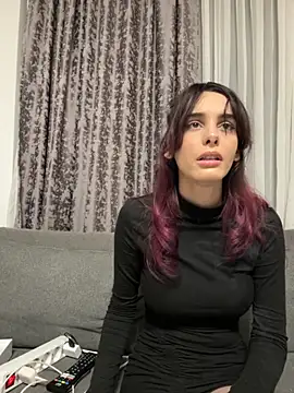 Snapshot of Mazzekyn chatting on 10.16.25 Mazzekyn online show from 10.16.25