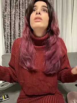 Snapshot of Mazzekyn chatting on 10.25.25 Mazzekyn online show from 10.25.25