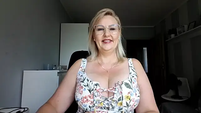 DianaLive online show from 06.30.26