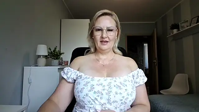 DianaLive online show from 07.16.26