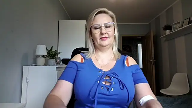 DianaLive online show from 07.20.26