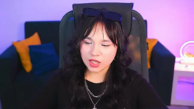 HanaWise online show from 02.25.25