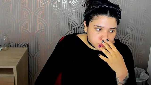 BloodyMaary  online show from 03.04.25