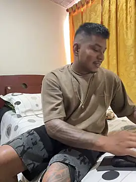 Snapshot of Saipuer31 chatting on 02.15.26 Saipuer31 online show from 02.15.26