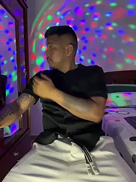 Snapshot of Saipuer31 chatting on 02.19.26 Saipuer31 online show from 02.19.26