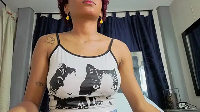 Effie cooper online show from 09.30.25