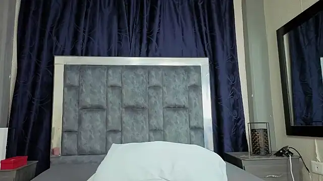 Effie cooper online show from 11.06.25