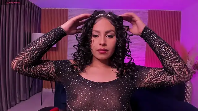 Snapshot of hannah_thomson_ chatting on 10.21.25 hannah thomson online show from 10.21.25