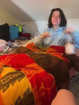 Snapshot of Tightassslut18 chatting on 03.02.25 Tightassslut18 online show from 03.02.25