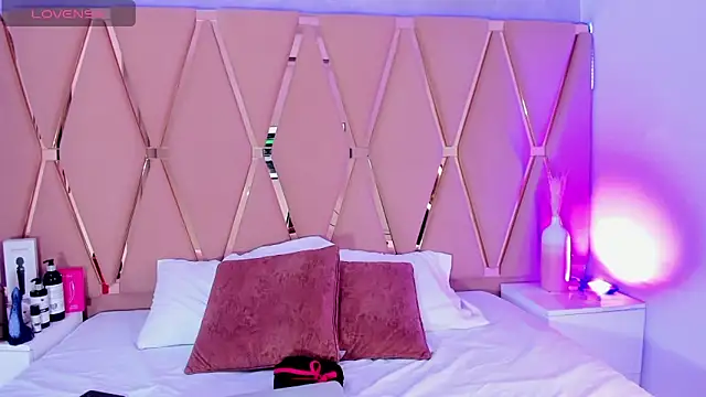 Emily Black1 online show from 10.11.25