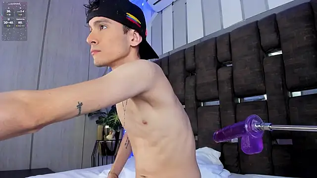 Snapshot of ValentinoMoreti chatting on 09.26.25 ValentinoMoreti online show from 09.26.25