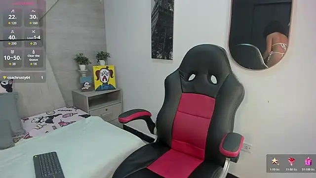 Layla Clarke online show from 11.15.25