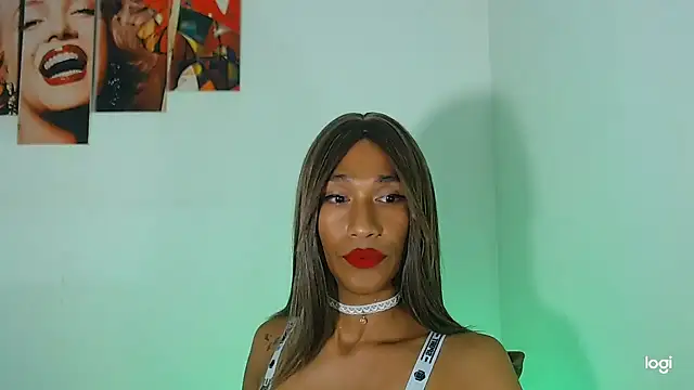 Snapshot of red_veltet chatting on 10.09.25 red veltet online show from 10.09.25