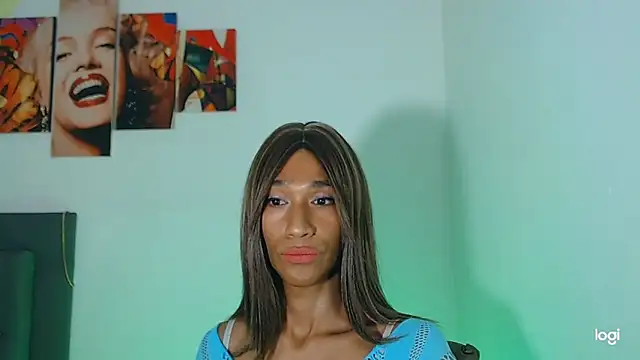 Snapshot of red_veltet chatting on 11.05.25 red veltet online show from 11.05.25