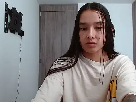 Snapshot of _luna_777 chatting on 04.27.26 luna 777 online show from 04.27.26