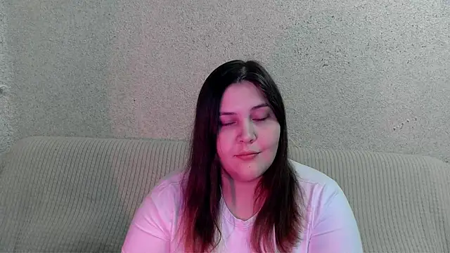 Snapshot of rachelwild chatting on 10.10.25 rachelwild online show from 10.10.25