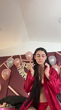 Snapshot of DanielaMedinaa chatting on 10.15.25 DanielaMedinaa online show from 10.15.25