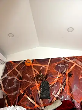 Snapshot of DanielaMedinaa chatting on 10.26.25 DanielaMedinaa online show from 10.26.25