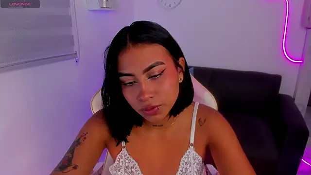 Ivyy Moon  online show from 09.11.25