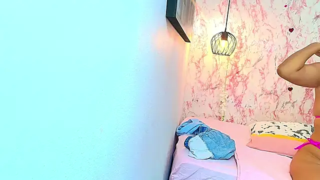 ZaraRousse online show from 09.28.25