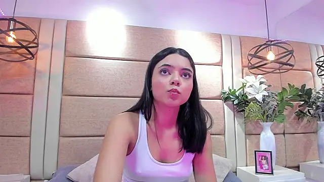 AriaAlvarado  online show from 09.10.25