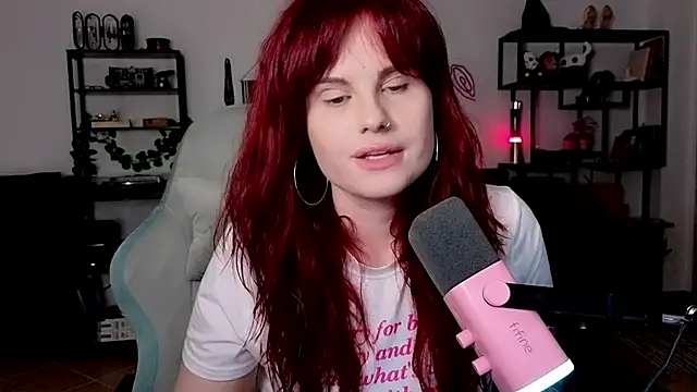 Della Ideal online show from 04.14.26