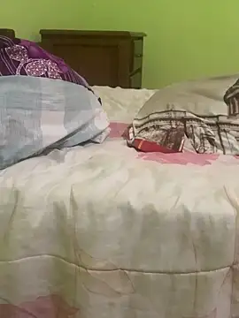 Snapshot of Femboylili chatting on 10.07.25 Femboylili online show from 10.07.25