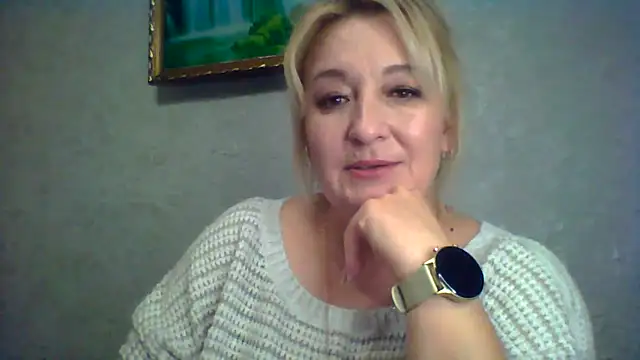 Snapshot of ArielXLoveresss chatting on 10.11.25 ArielXLoveresss online show from 10.11.25