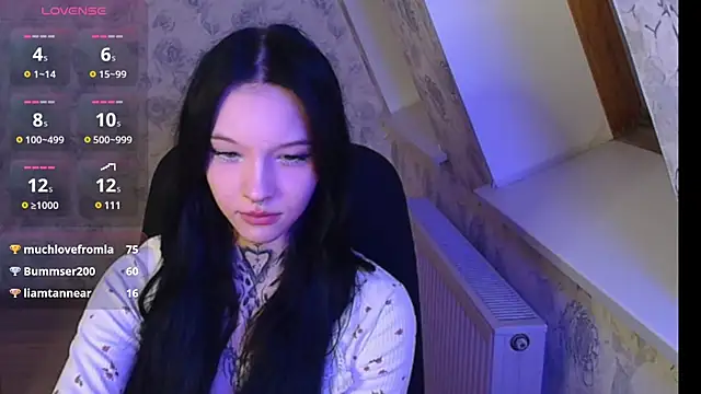 Snapshot of mefwhore chatting on 03.20.25 mefwhore online show from 03.20.25