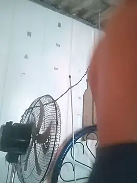 Snapshot of cachondo93 chatting on 11.07.25 cachondo93 online show from 11.07.25