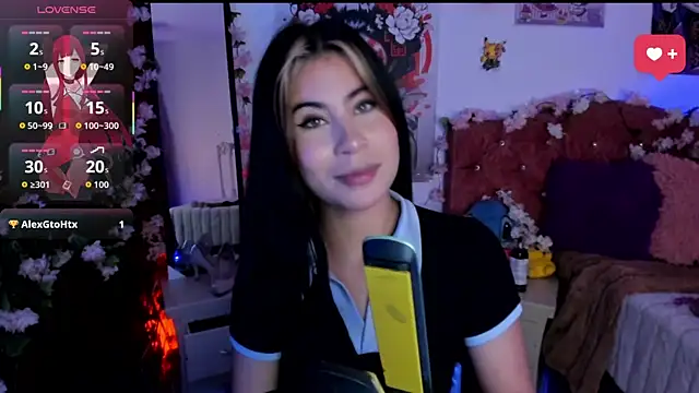 Snapshot of Minami_Nakamura chatting on 11.09.25 Minami Nakamura online show from 11.09.25