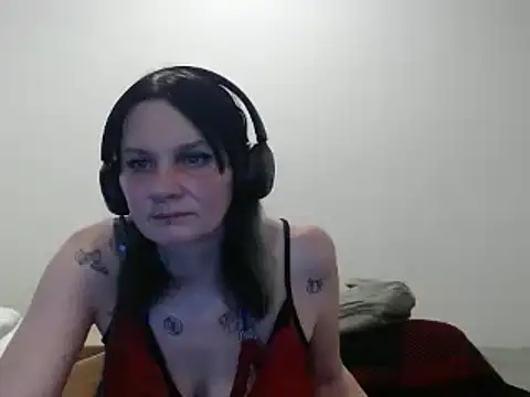 Hotmodel1984 online show from 07.06.26