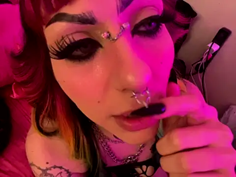 ChrryFoxx online show from 10.15.25