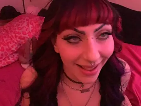 ChrryFoxx online show from 04.10.26