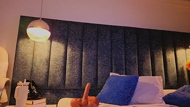 Ariannaa Suarez1 online show from 04.10.26