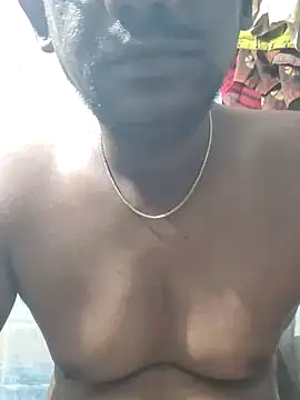 Snapshot of wildfun_ chatting on 03.10.25 wildfun online show from 03.10.25