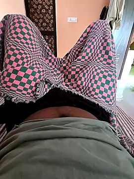 Snapshot of wildfun_ chatting on 10.21.25 wildfun online show from 10.21.25