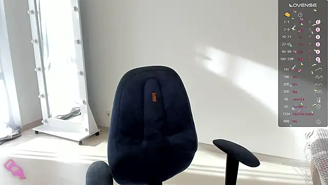 Lily lu one online show from 03.09.25